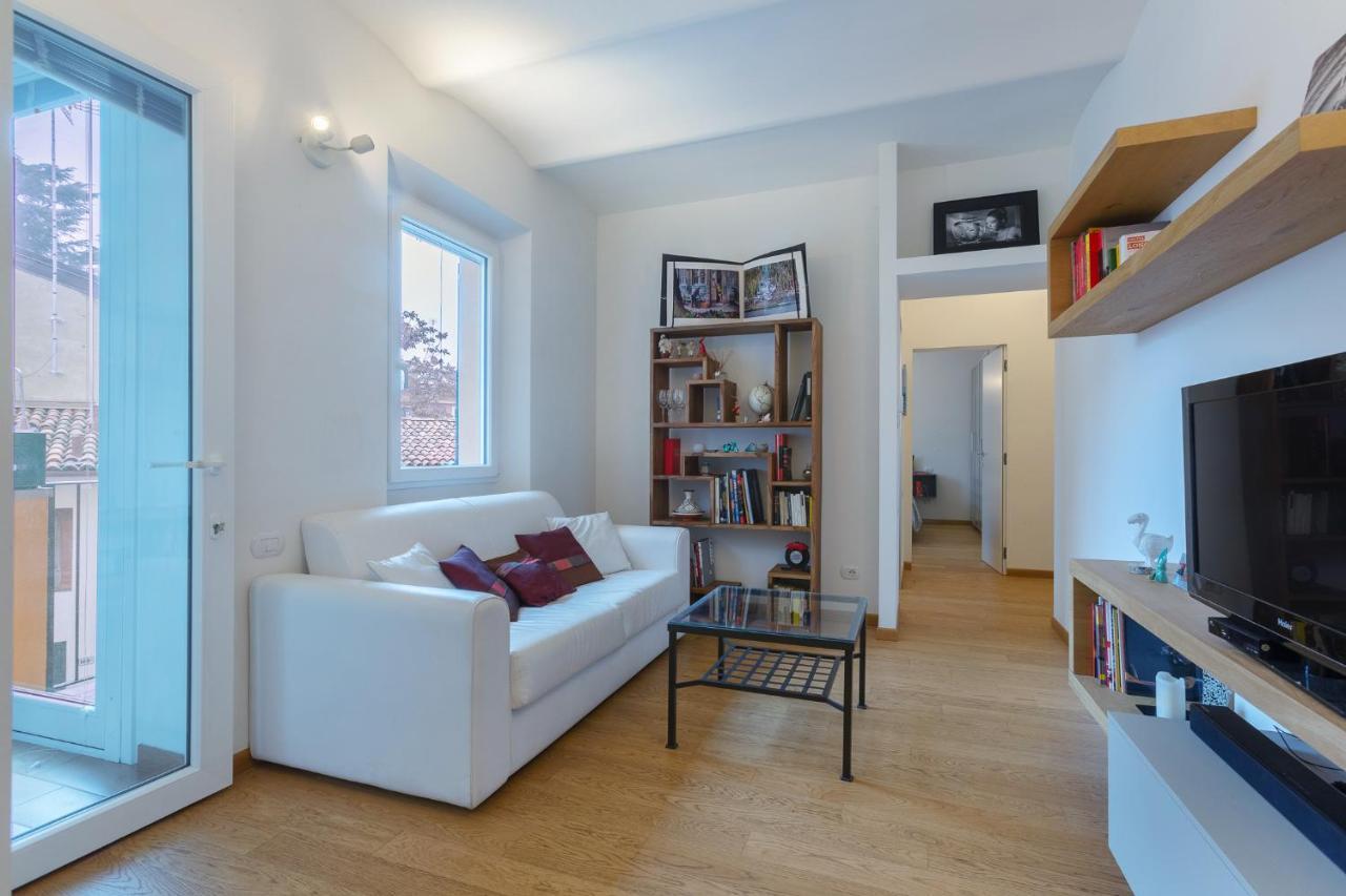 Bologna Saragozza District Apartment Buitenkant foto