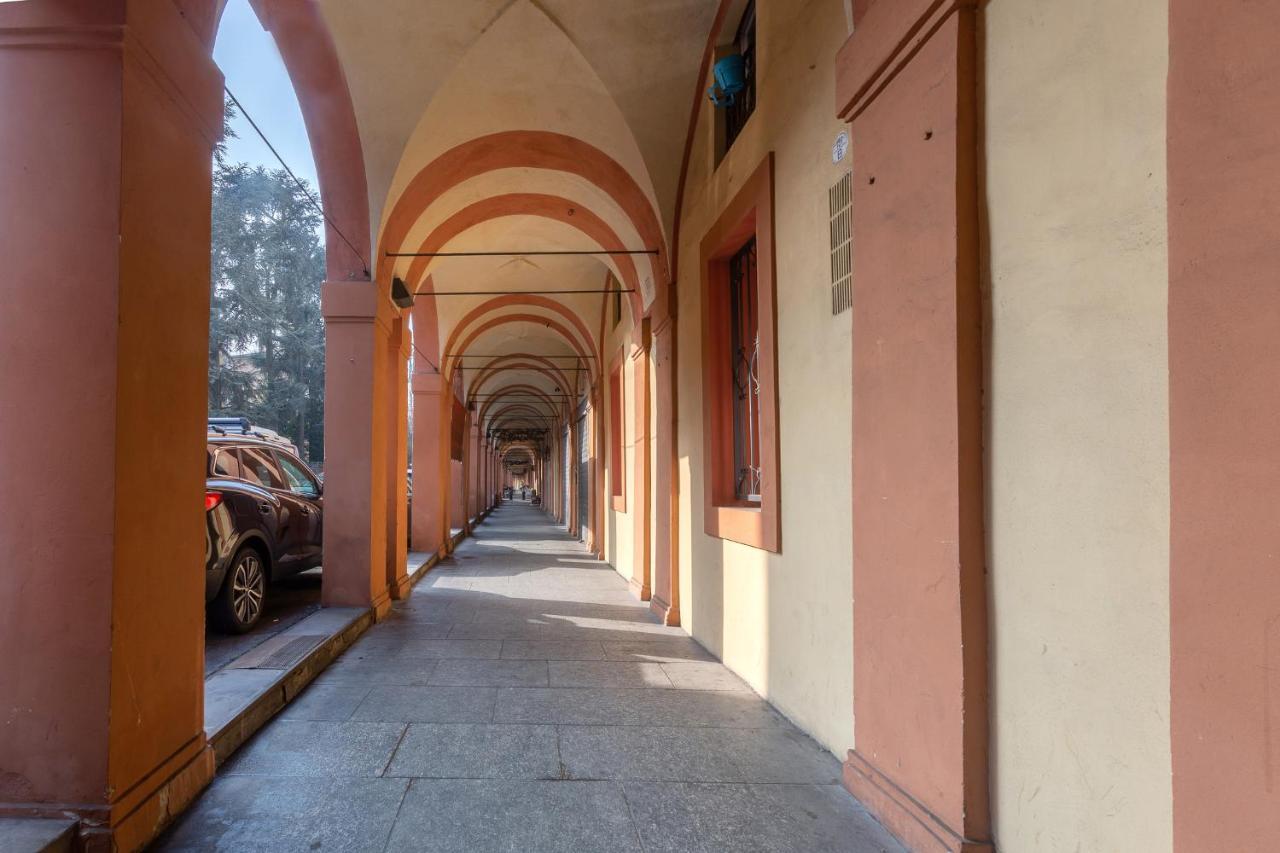 Bologna Saragozza District Apartment Buitenkant foto