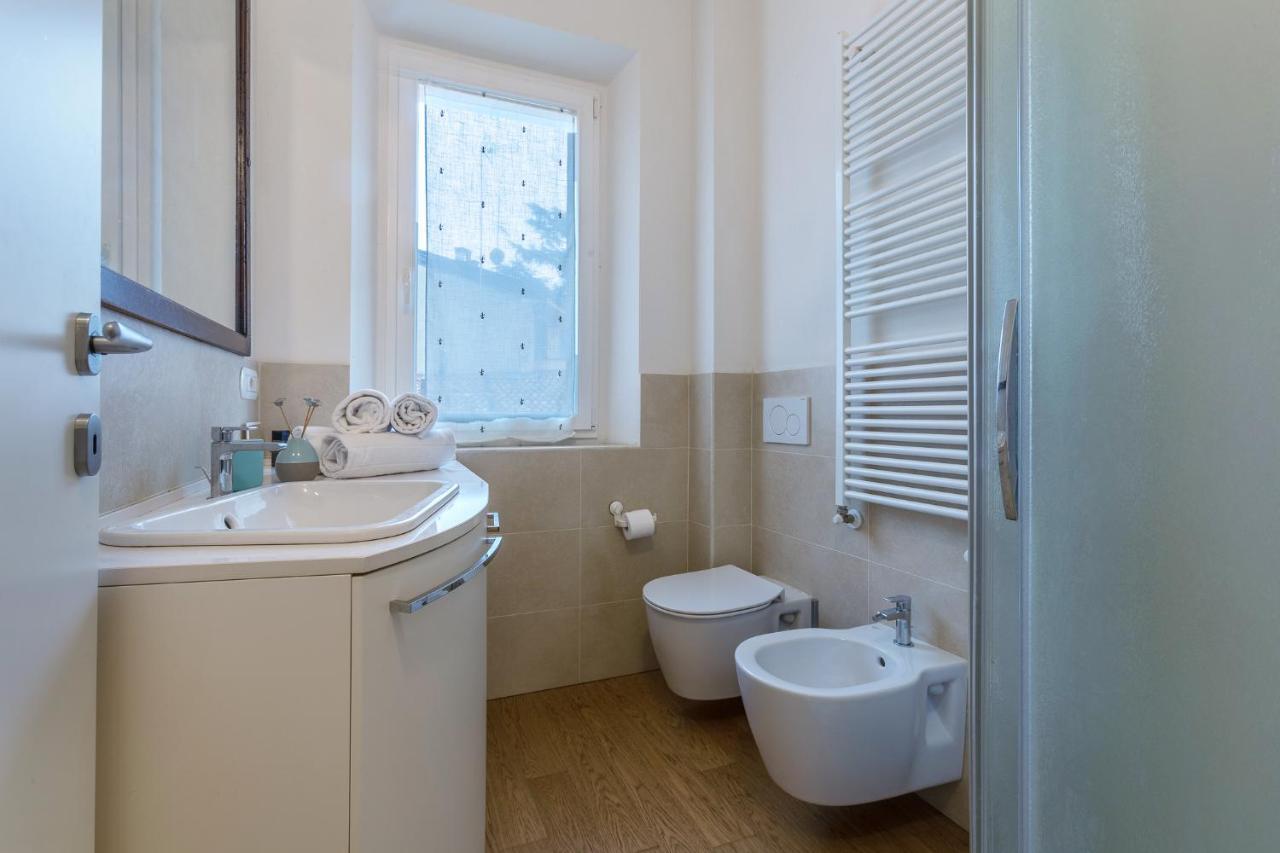 Bologna Saragozza District Apartment Buitenkant foto