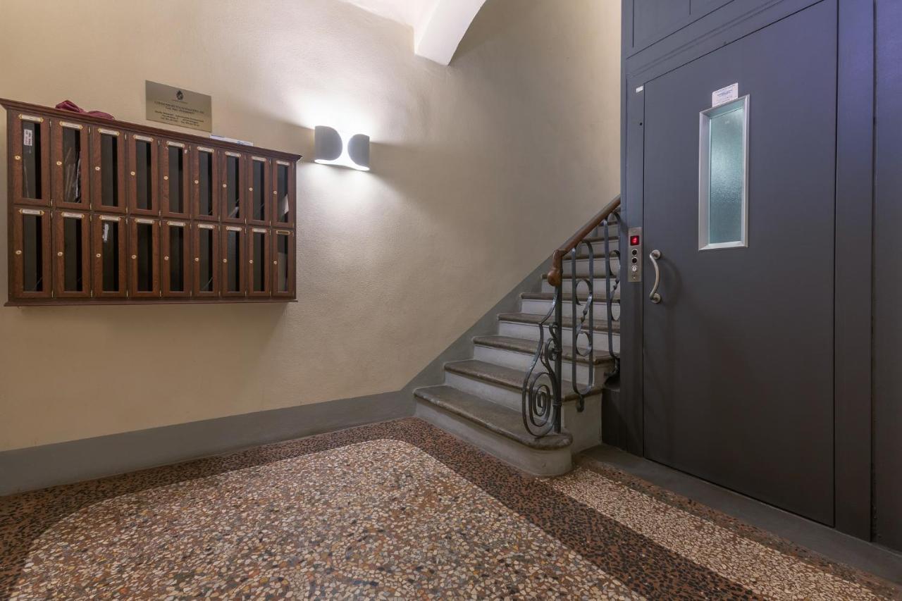 Bologna Saragozza District Apartment Buitenkant foto