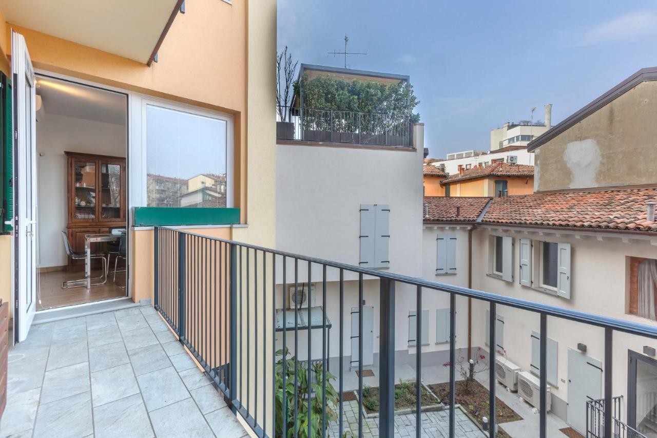 Bologna Saragozza District Apartment Buitenkant foto